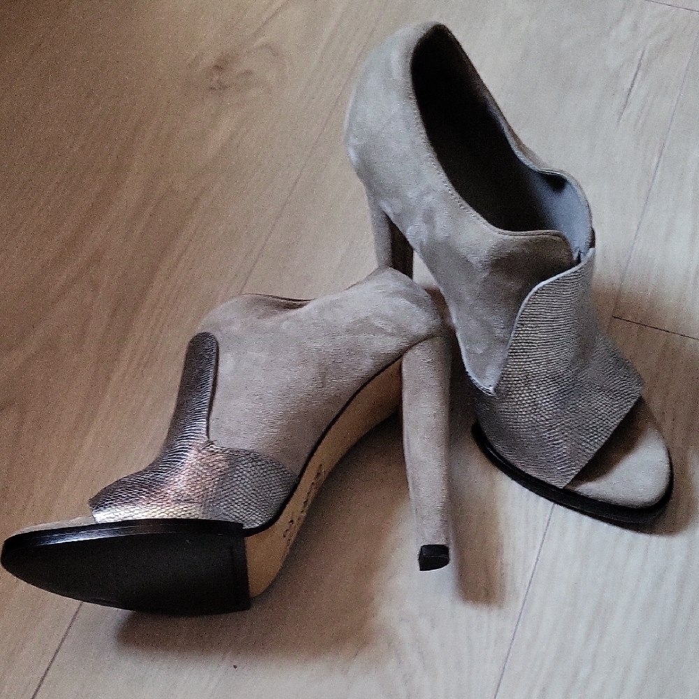 Elegant Beige High Heel Women's Shoes
